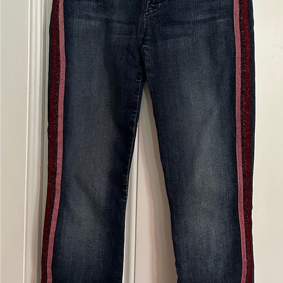 Adorable Mother jeans! Excellent used condition.  Size 24. - Picture 2 of 7